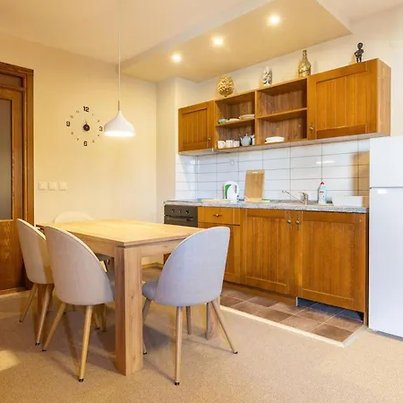 нарцисс 3 Apartman Banszko